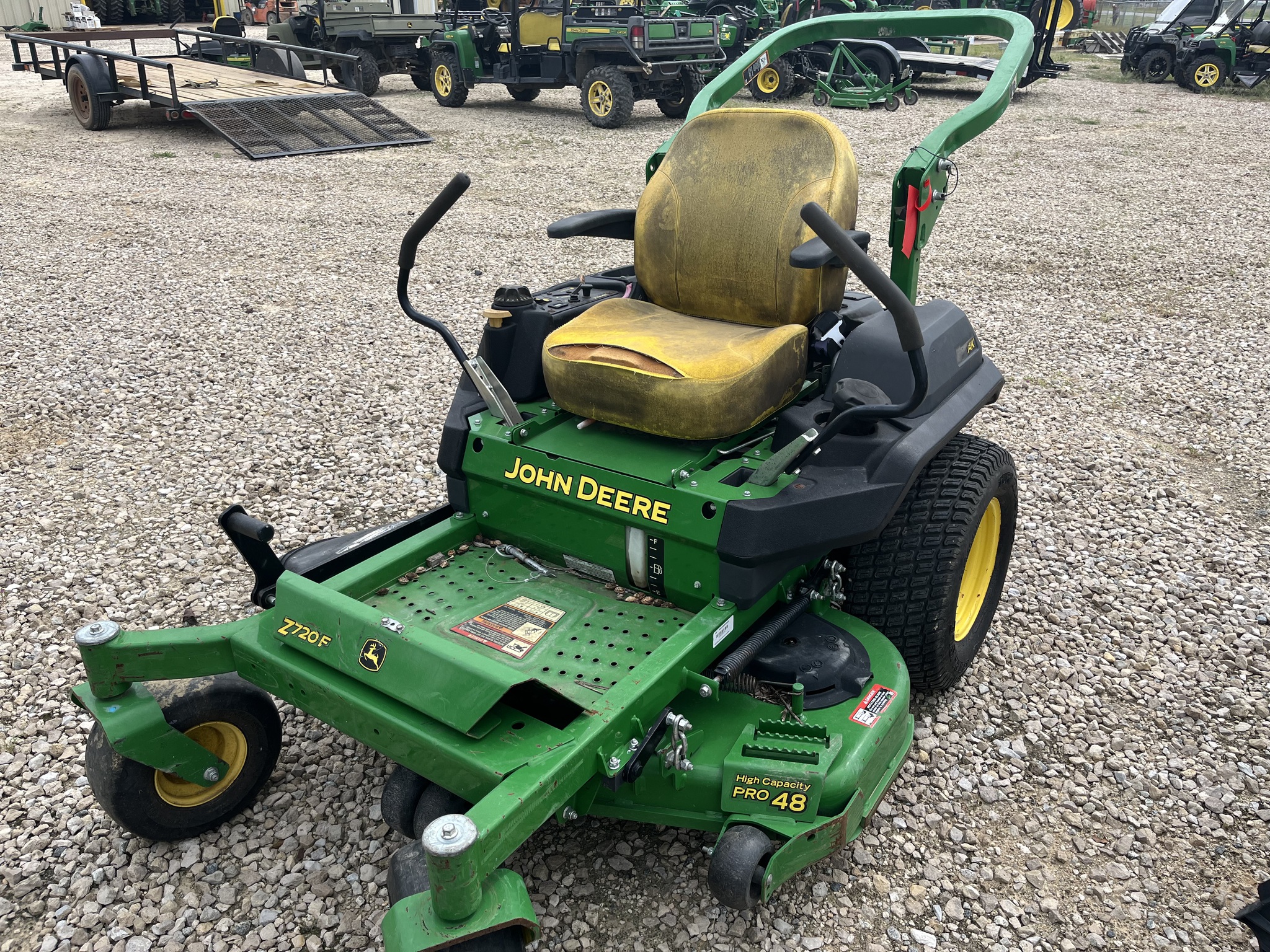 2020 John Deere Z720E Image 1