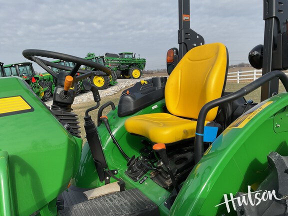 Photo of 2024 John Deere 5075E