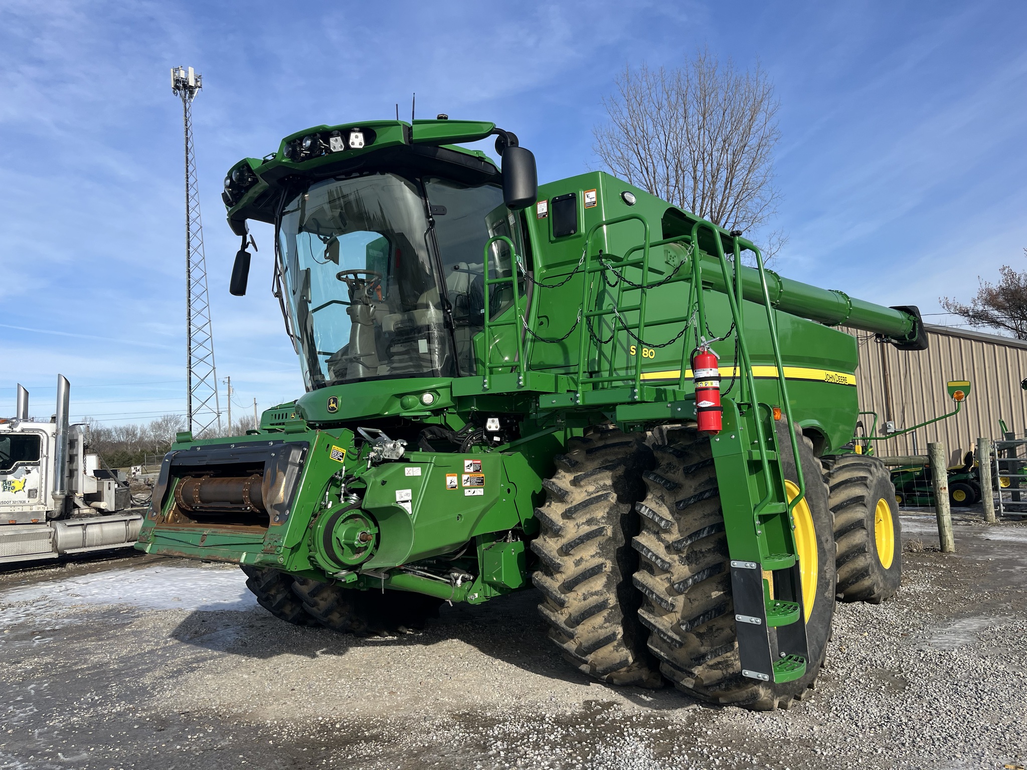 2024 John Deere S780 Image 1