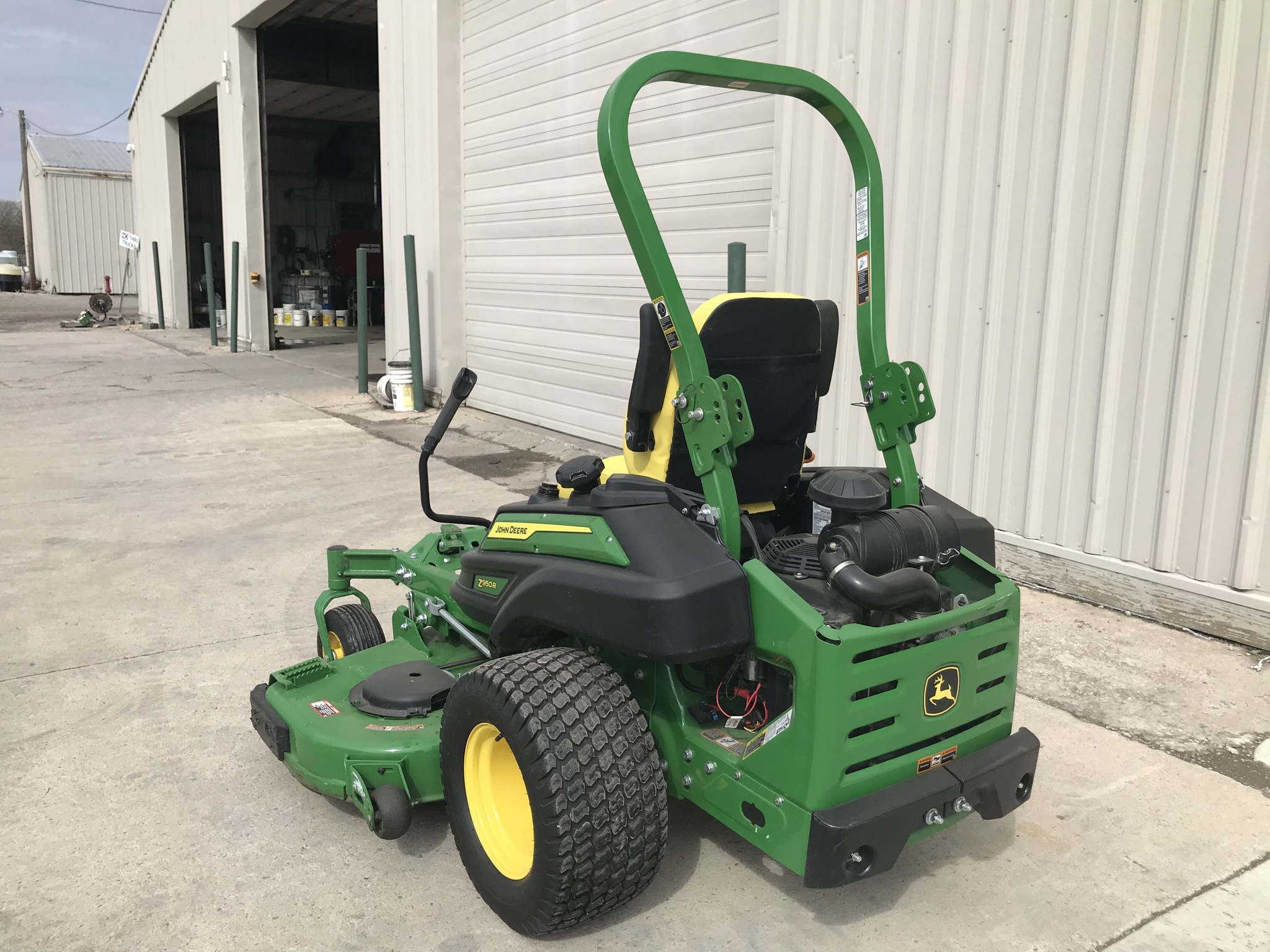 2024 John Deere Z950R Image 3