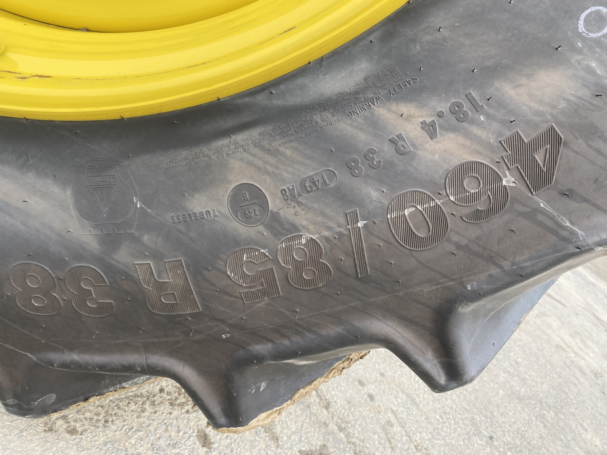 2022 John Deere 6120M Image 10