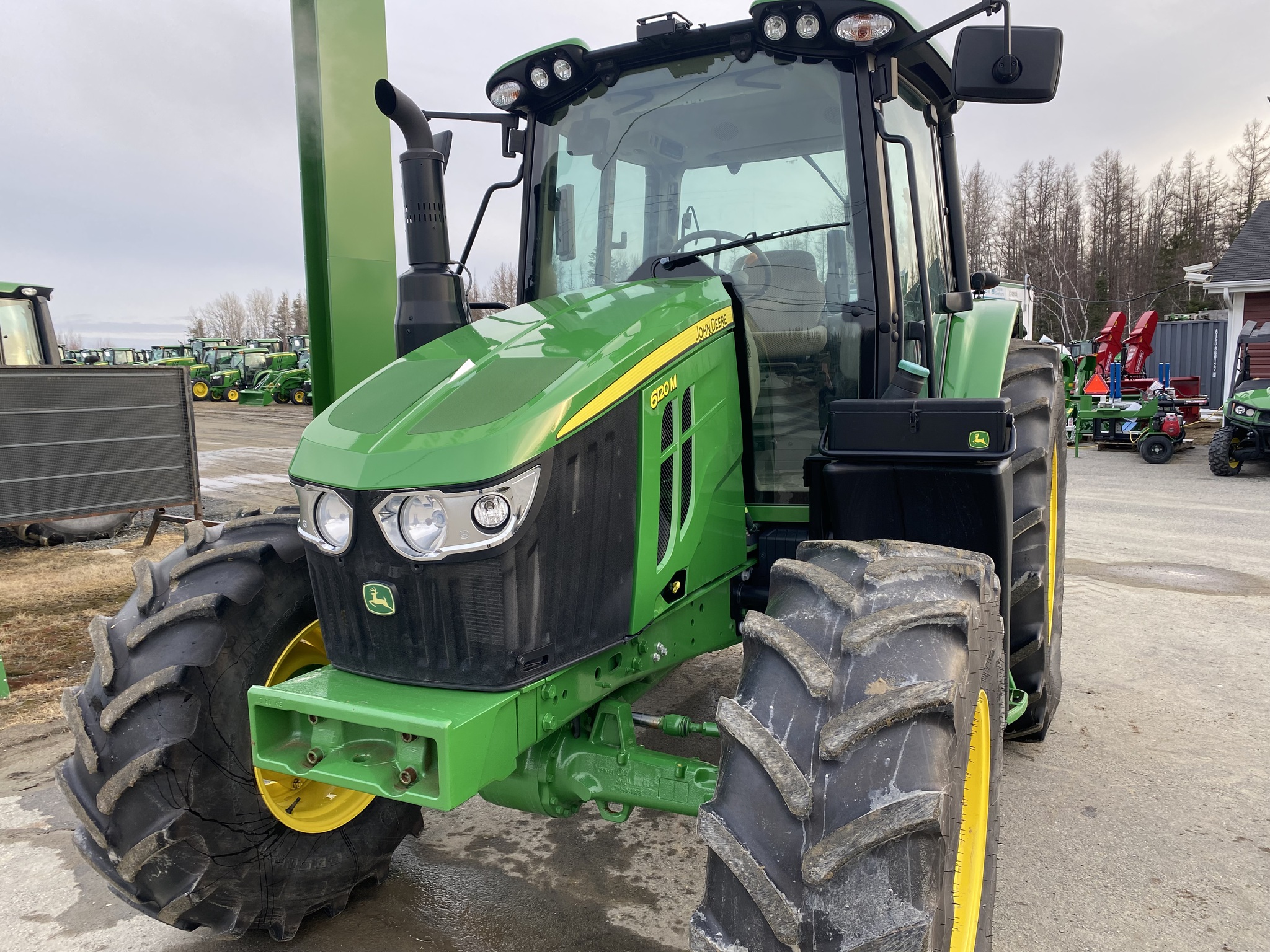 2022 John Deere 6120M Image 4