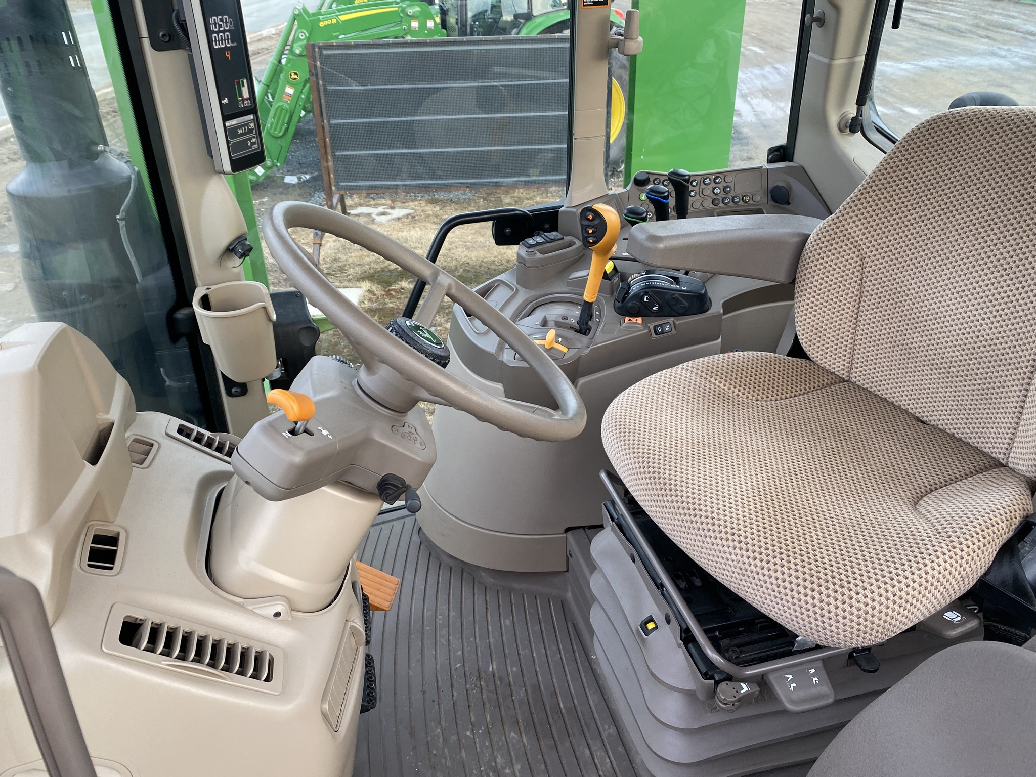 2022 John Deere 6120M Image 15