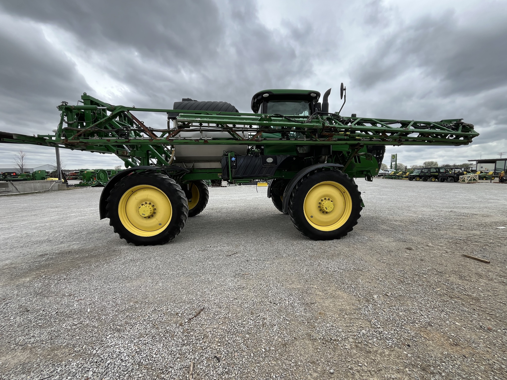  2019 John Deere R4044 at Heritage Tractor in Nevada, MO
