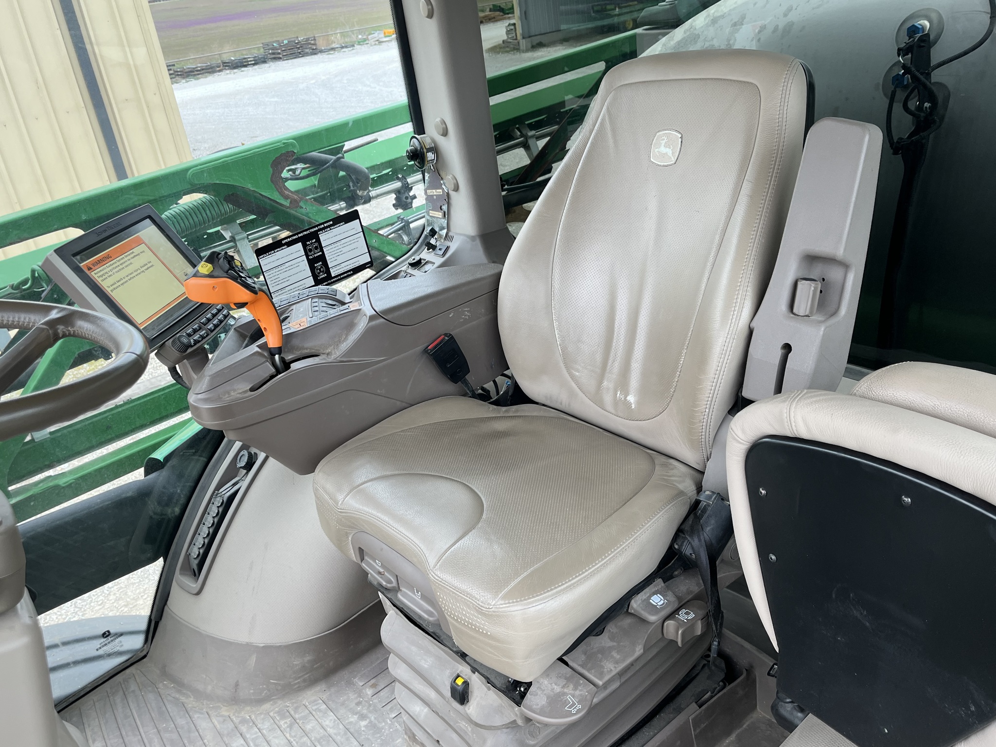  2019 John Deere R4044 at Heritage Tractor in Nevada, MO
