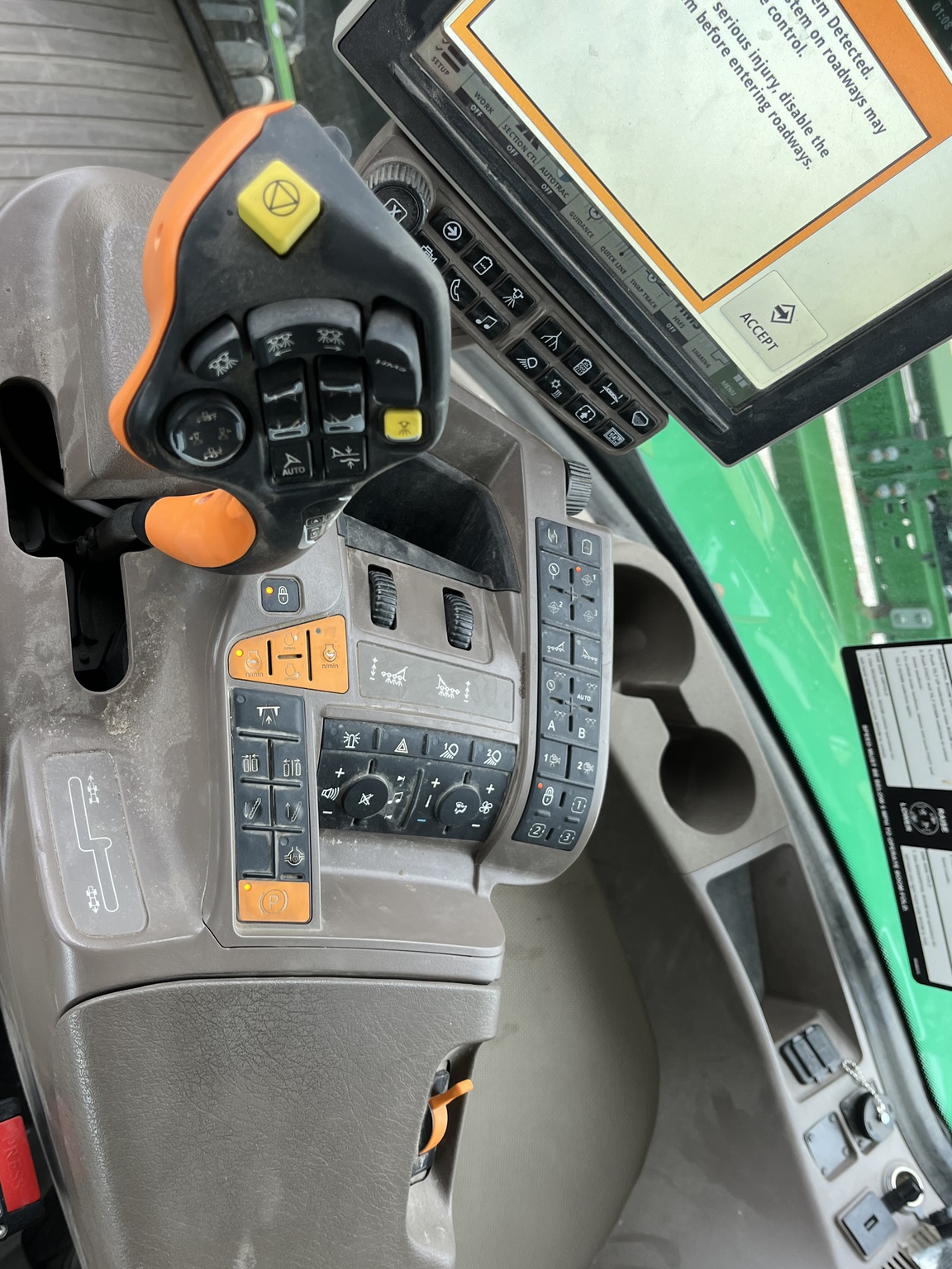  2019 John Deere R4044 at Heritage Tractor in Nevada, MO
