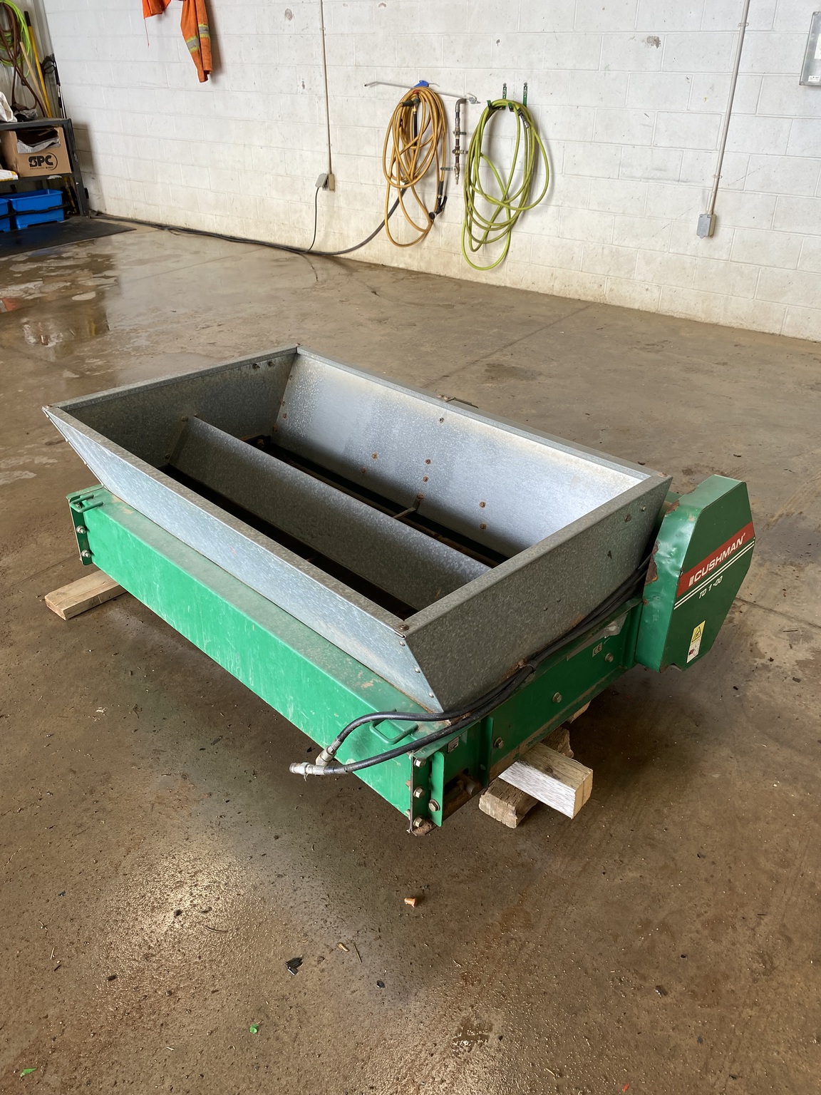 2000 Cushman 4wd Turf S660 Image 16