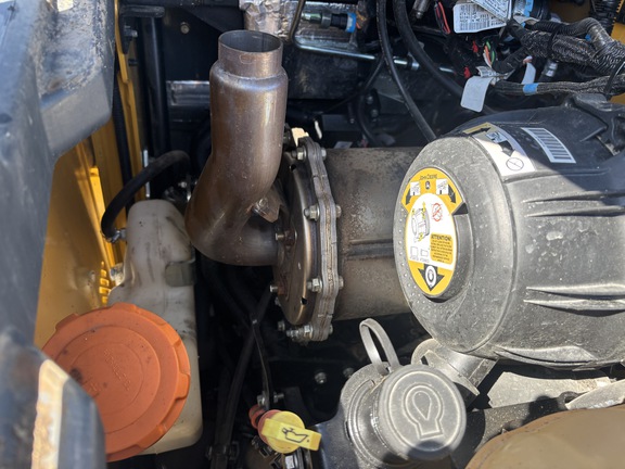 Used 2024 John Deere 324G Skid Steer Loaders at Koenig Equipment in Anna, OH - Photo15