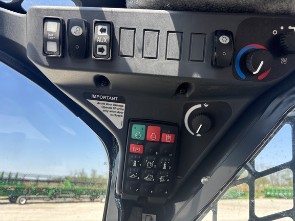 Used 2024 John Deere 324G Skid Steer Loaders at Koenig Equipment in Anna, OH - Photo24