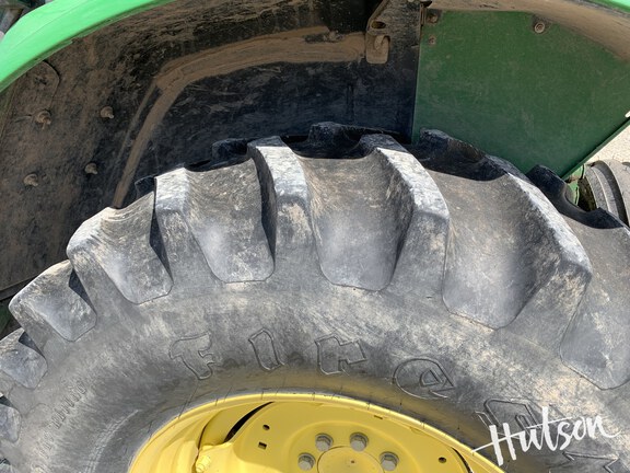 Photo of 2005 John Deere 6120