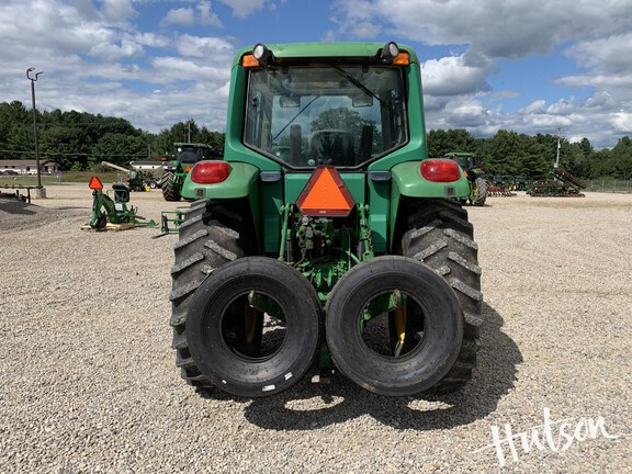 Photo of 2005 John Deere 6120