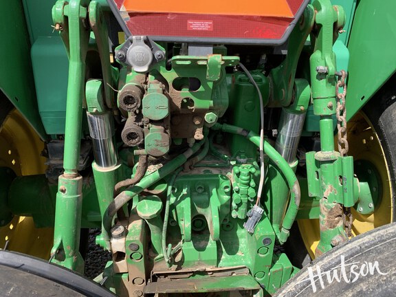 Photo of 2005 John Deere 6120