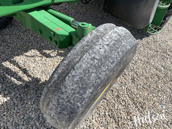 Photo of 2005 John Deere 6120