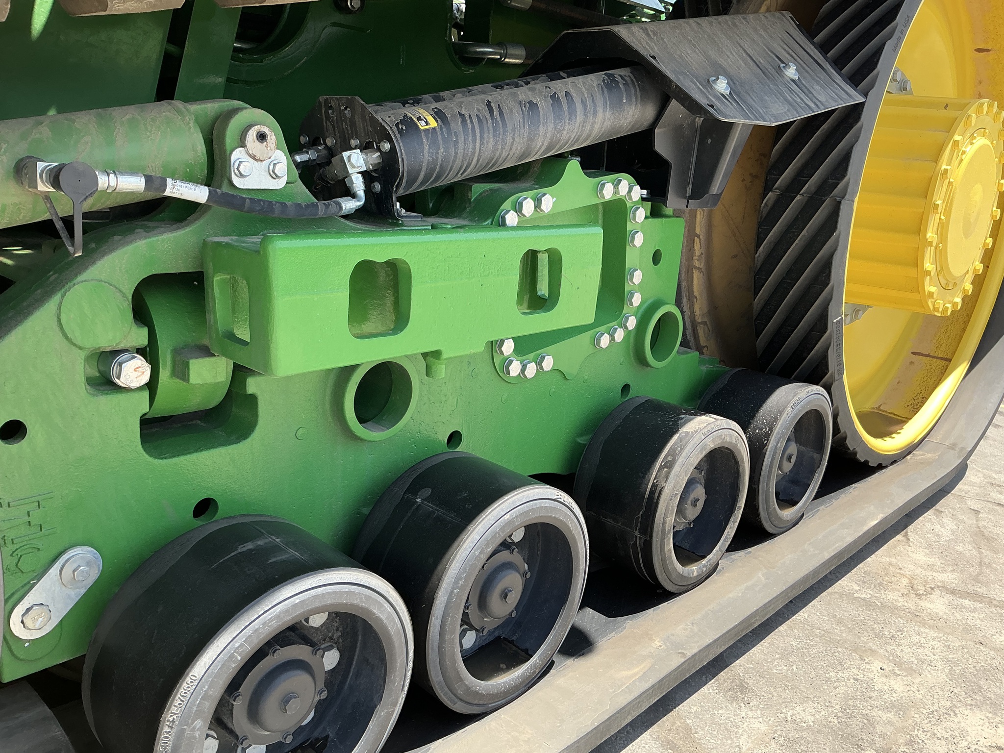 2023 John Deere 9RT 570 Image 11