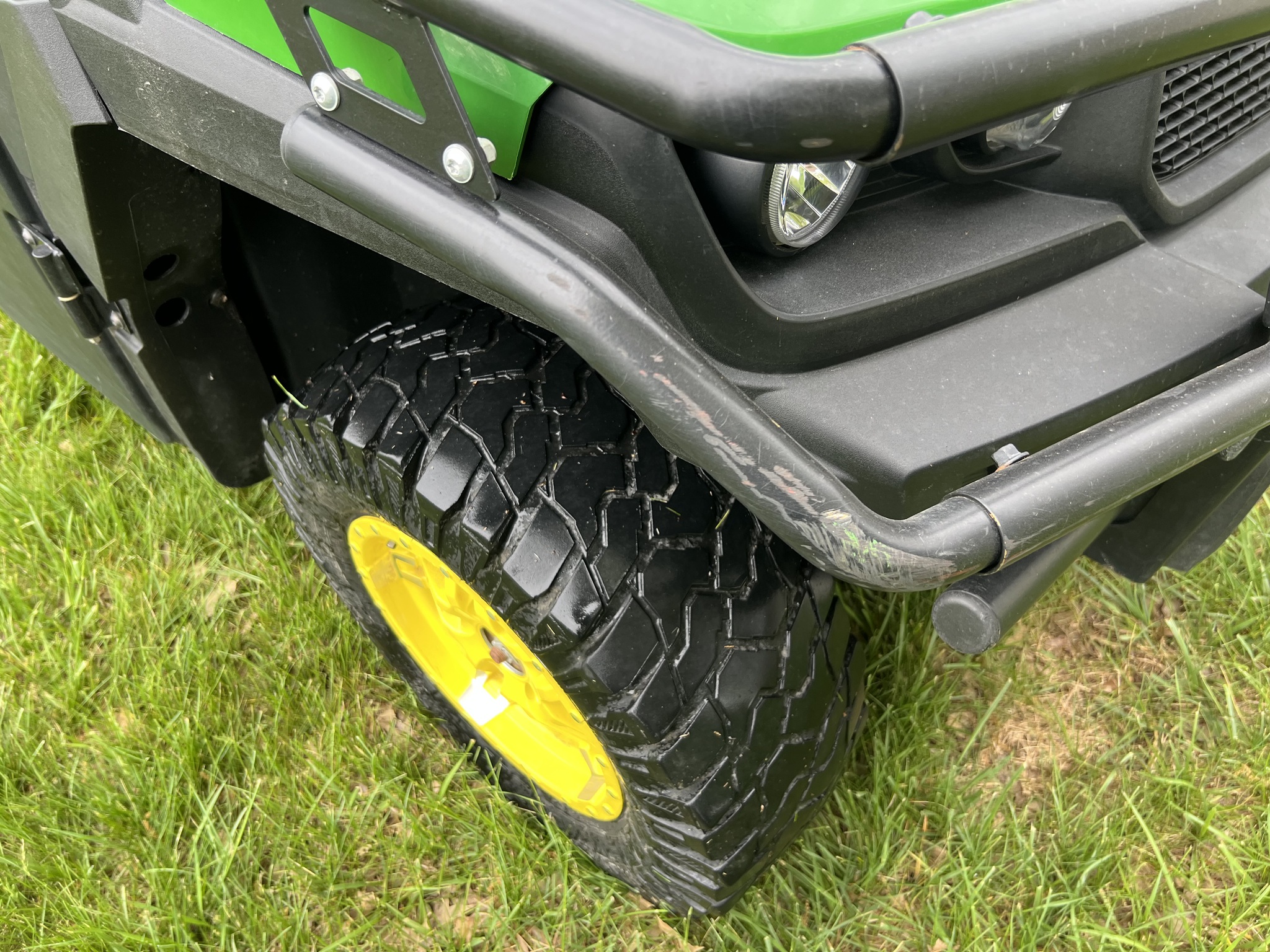  2023 John Deere XUV 835R at Heritage Tractor in Topeka, KS