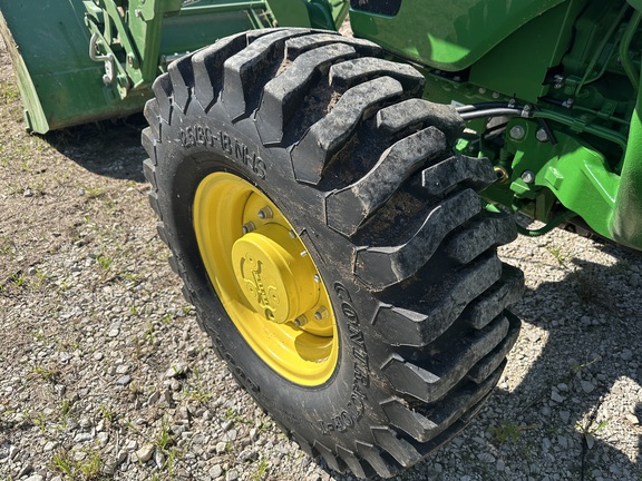 2023 John Deere 5075E