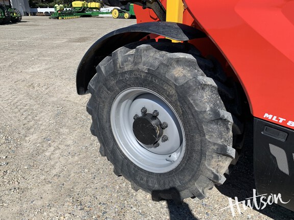 Photo of 2025 Manitou MLT841