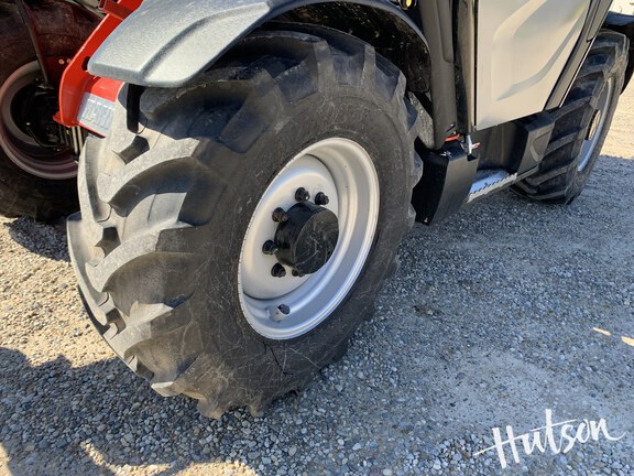 Photo of 2025 Manitou MLT841