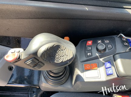 Photo of 2025 Manitou MLT841