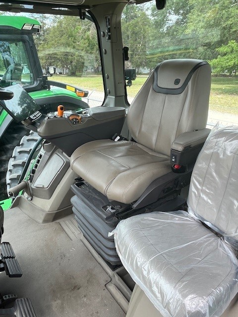 2024 John Deere 8R 410 Image 9