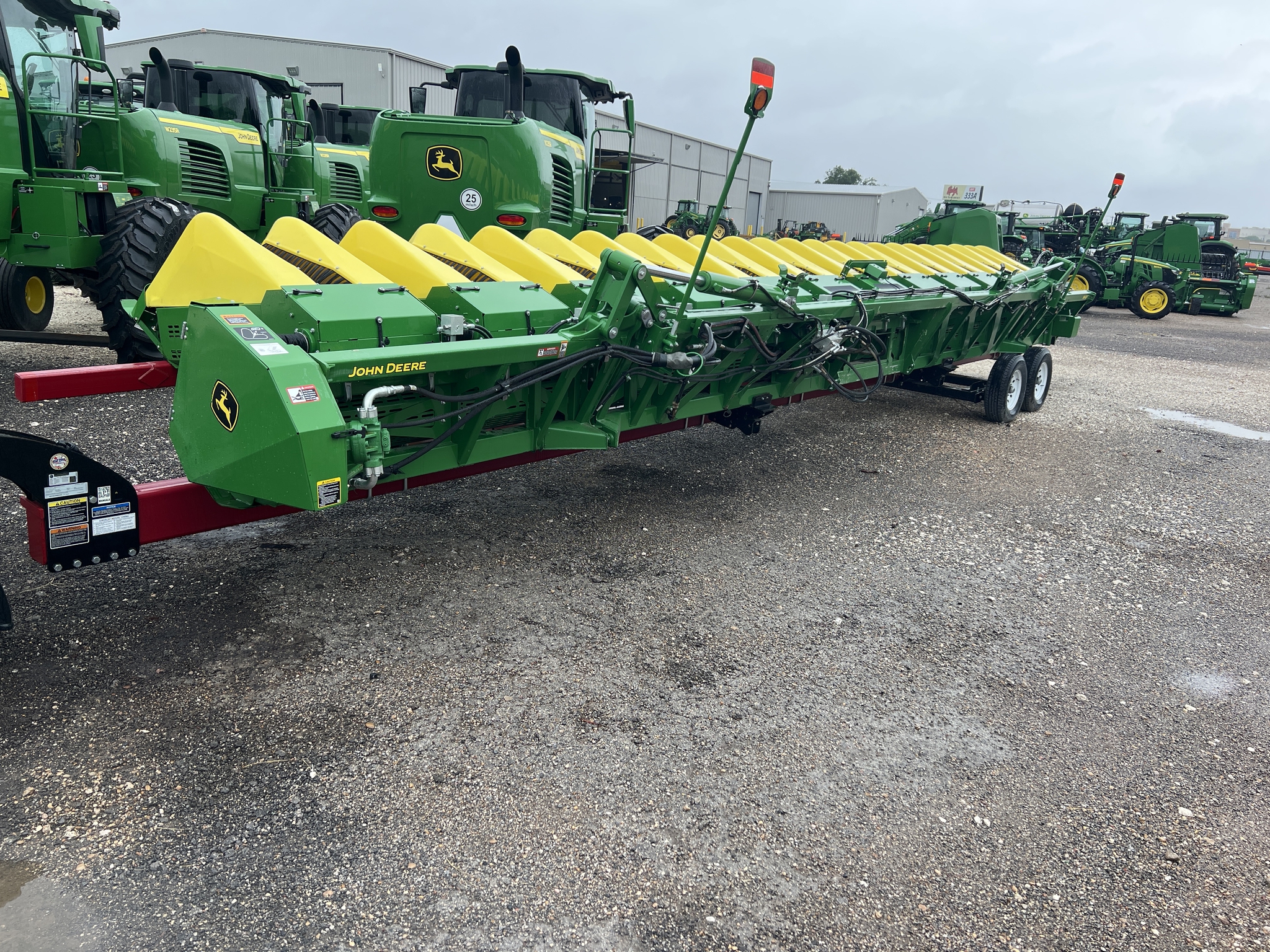 2024 John Deere CS770 Image 25
