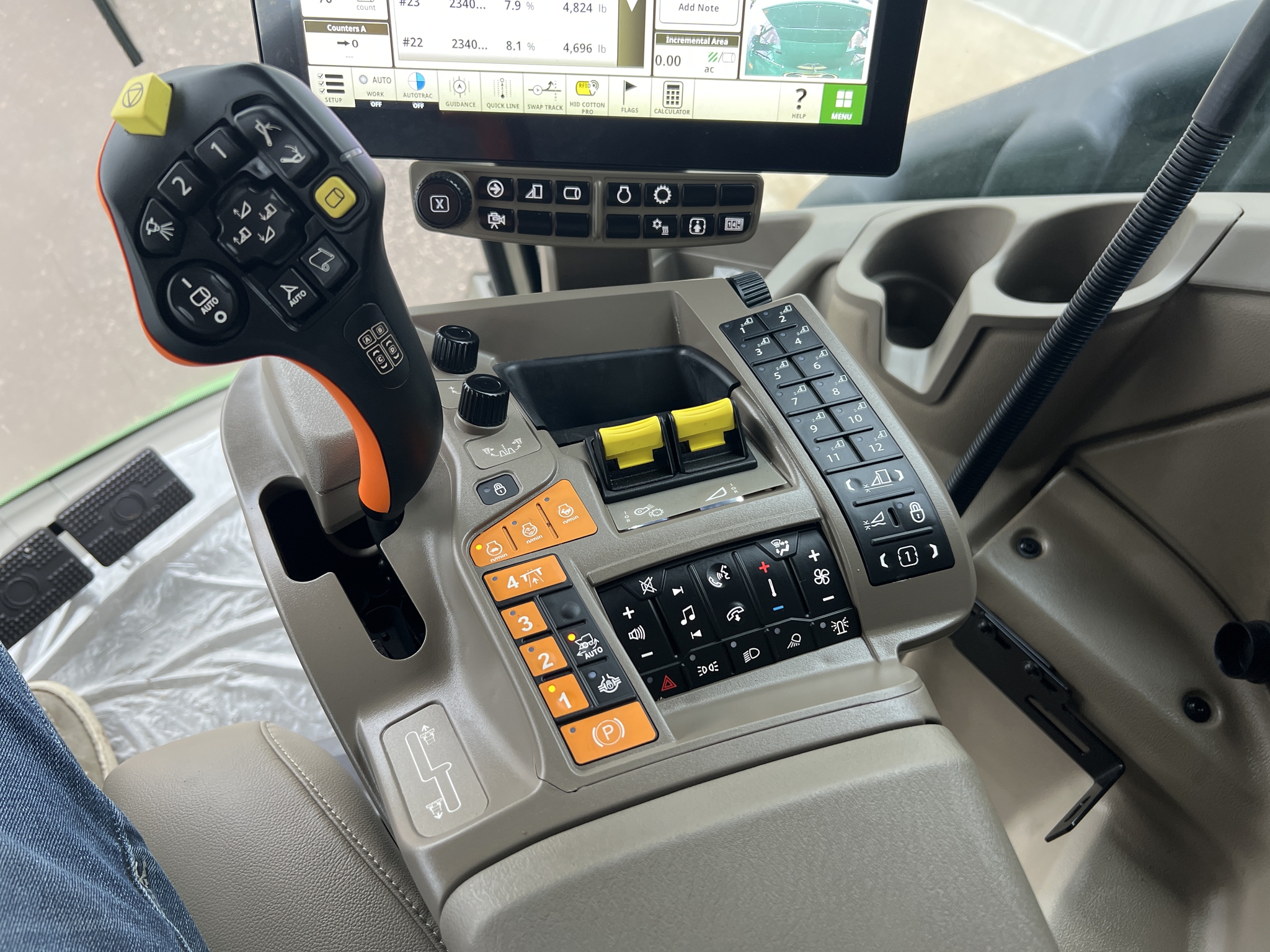 2024 John Deere CS770 Image 12