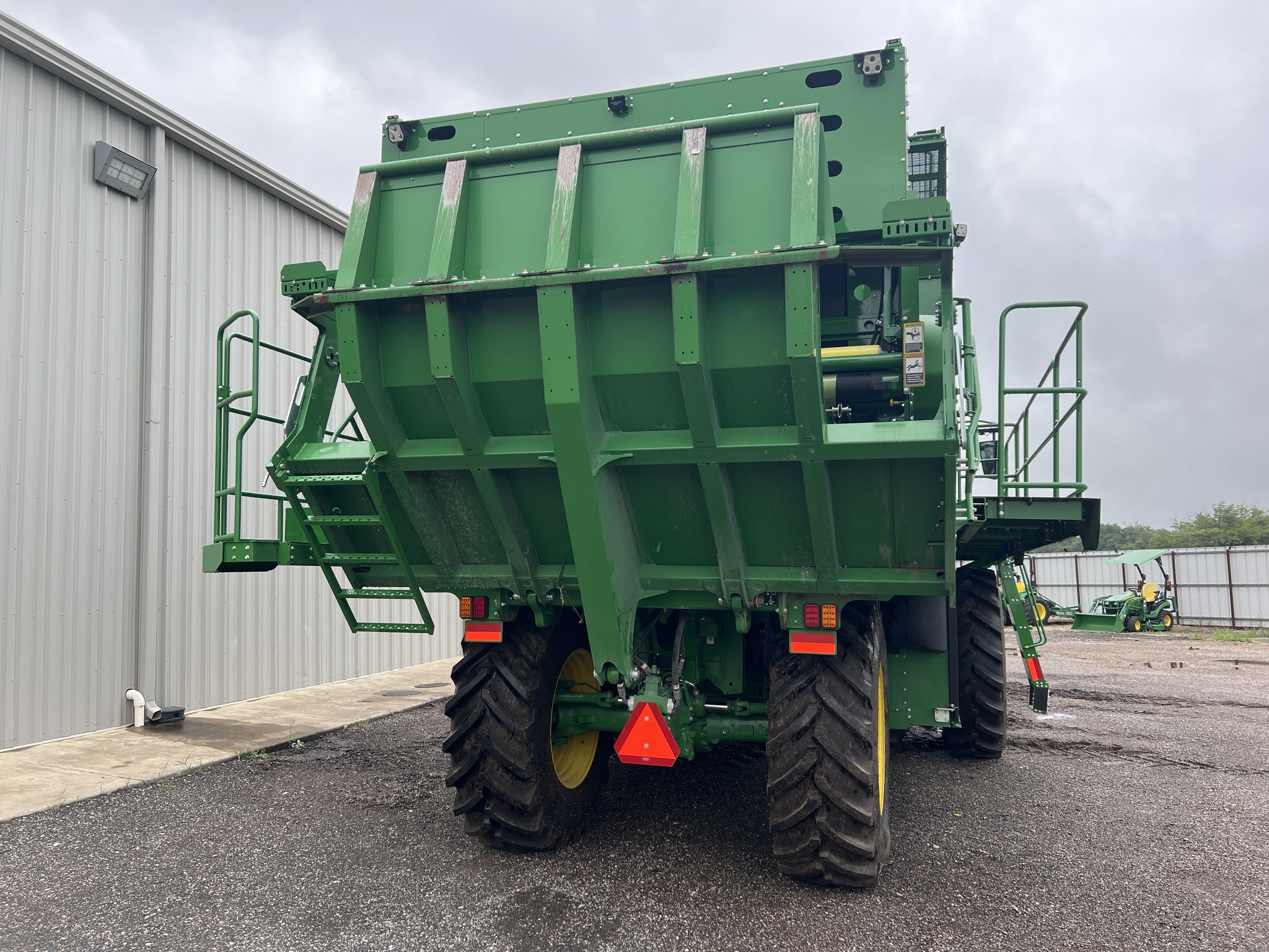 2024 John Deere CS770 Image 8