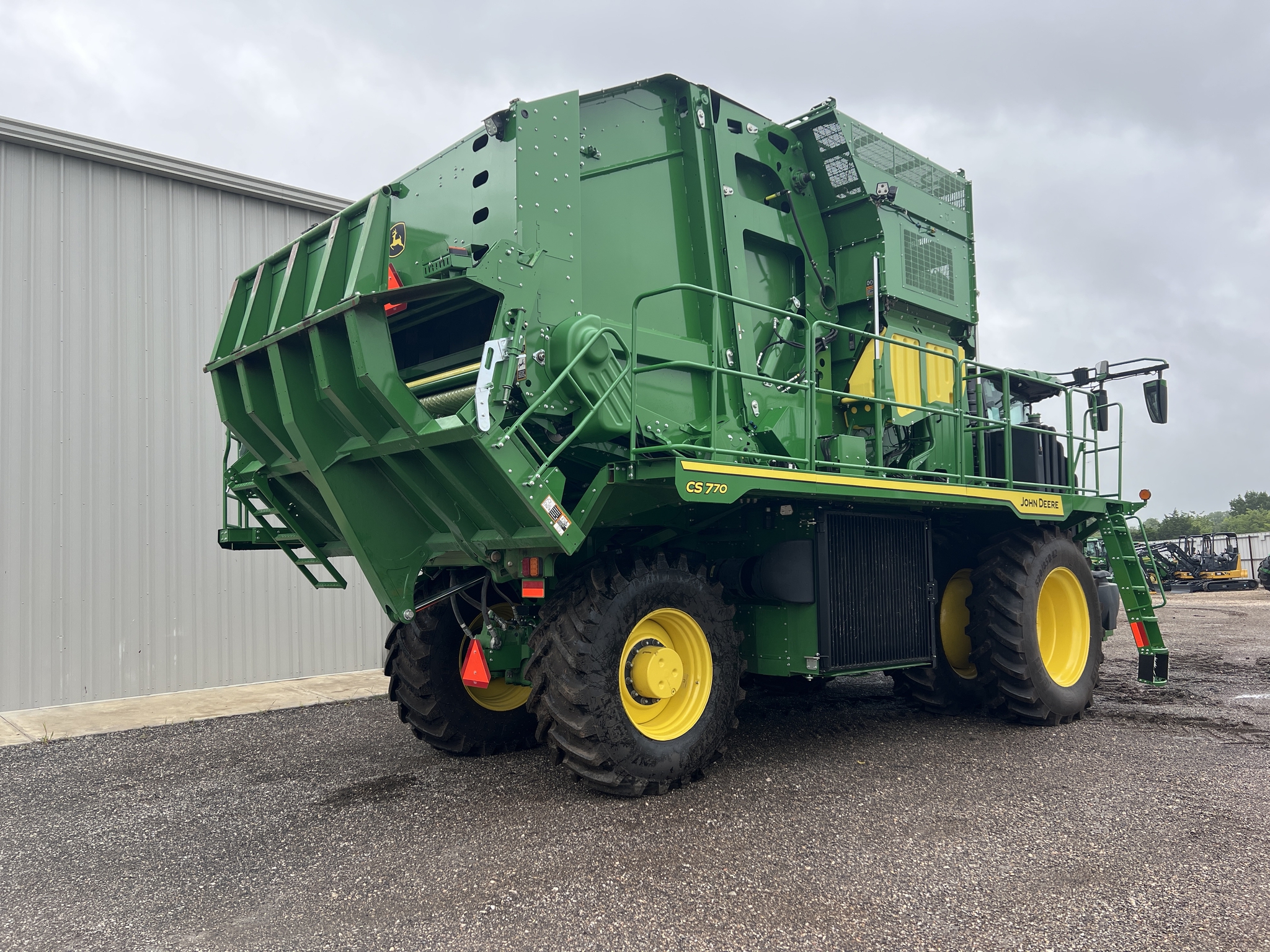 2024 John Deere CS770 Image 6