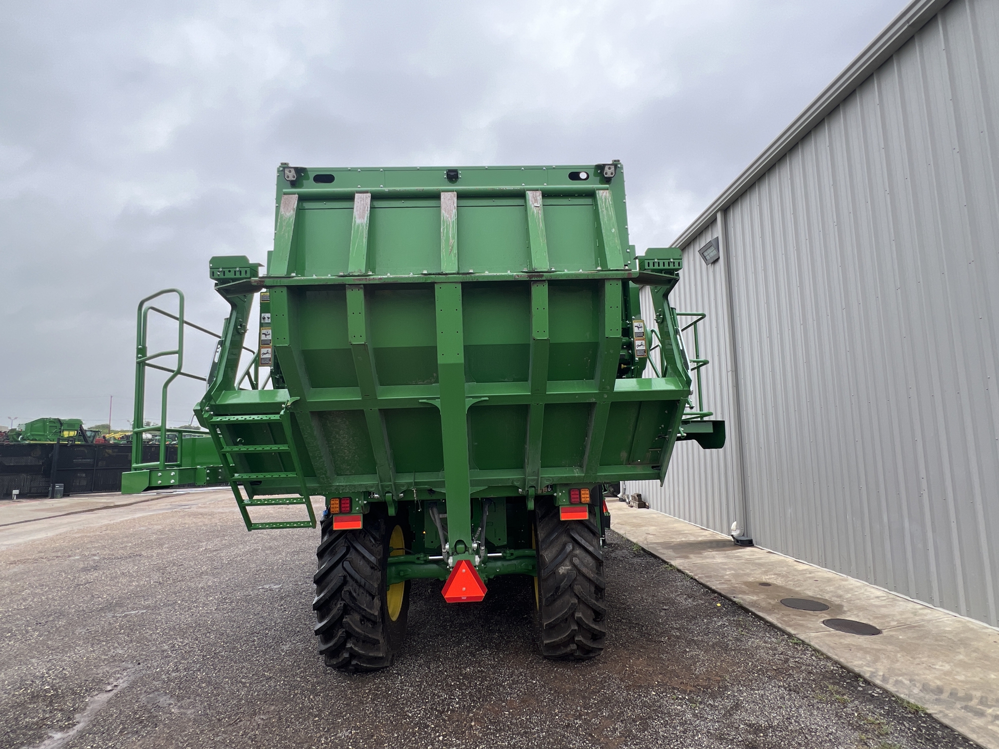 2024 John Deere CS770 Image 9
