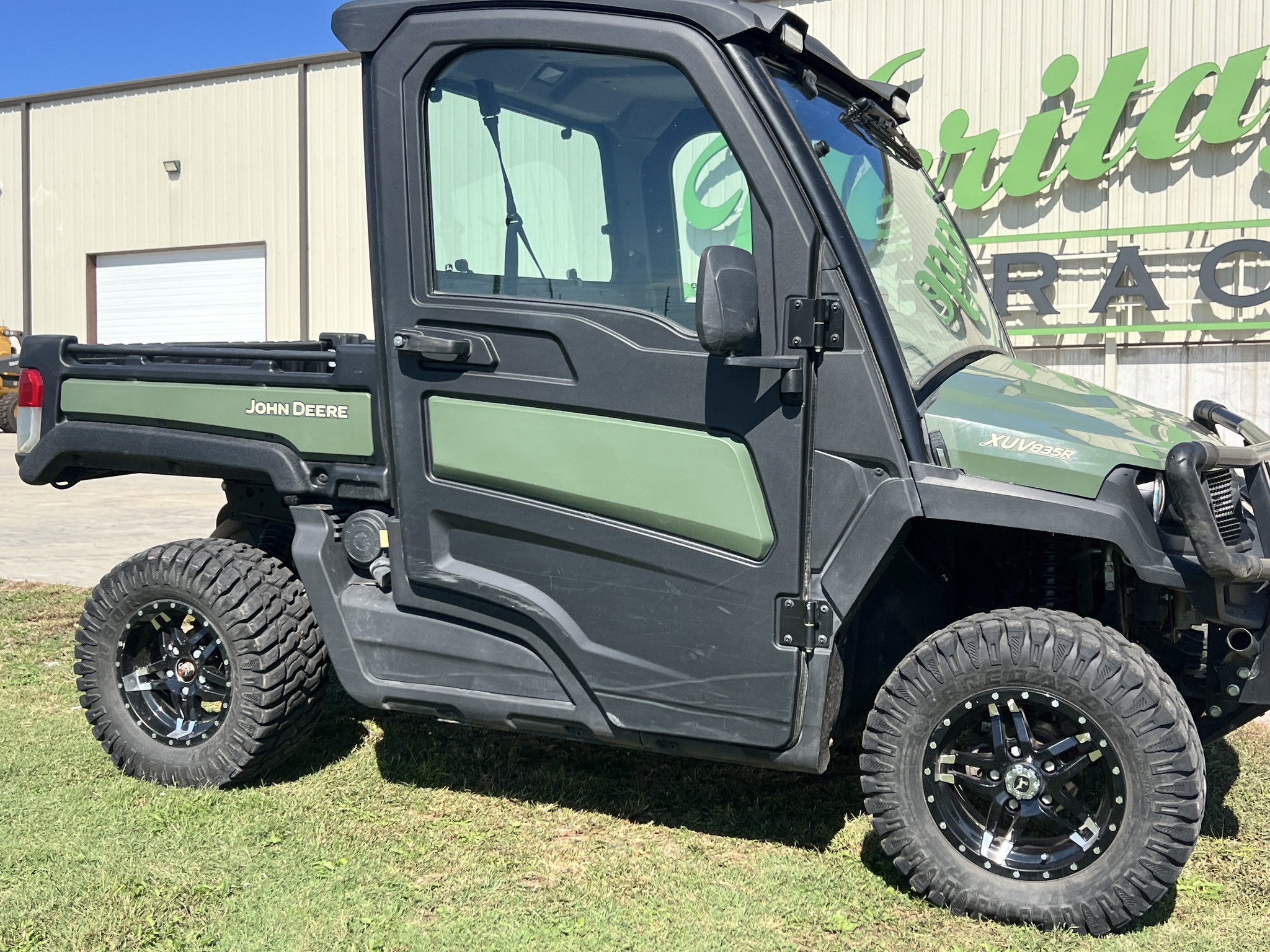  2024 John Deere XUV 835R at Heritage Tractor in Rogersville, MO