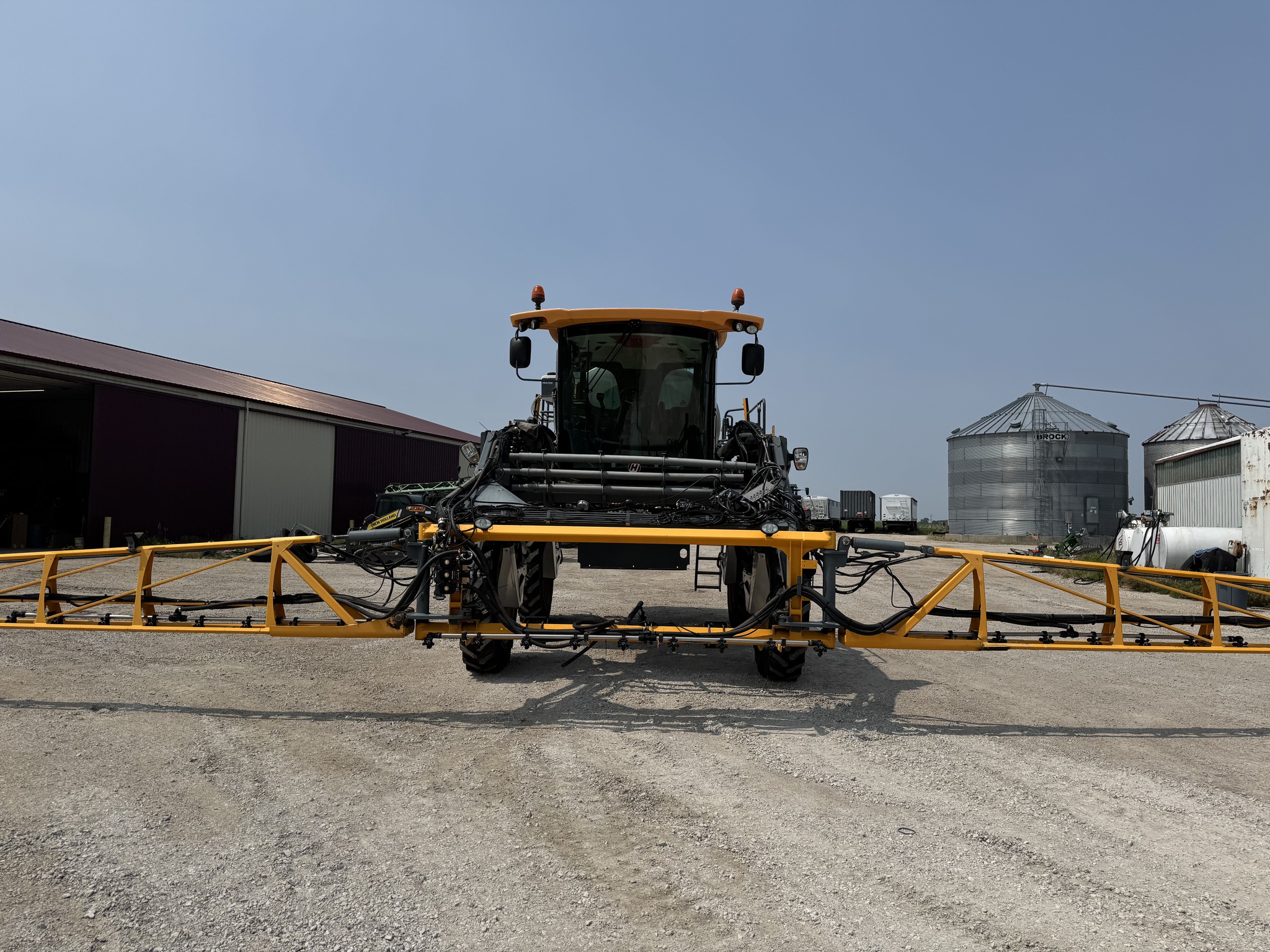  2015 Hagie STS12 at Heritage Tractor in Pontiac, IL