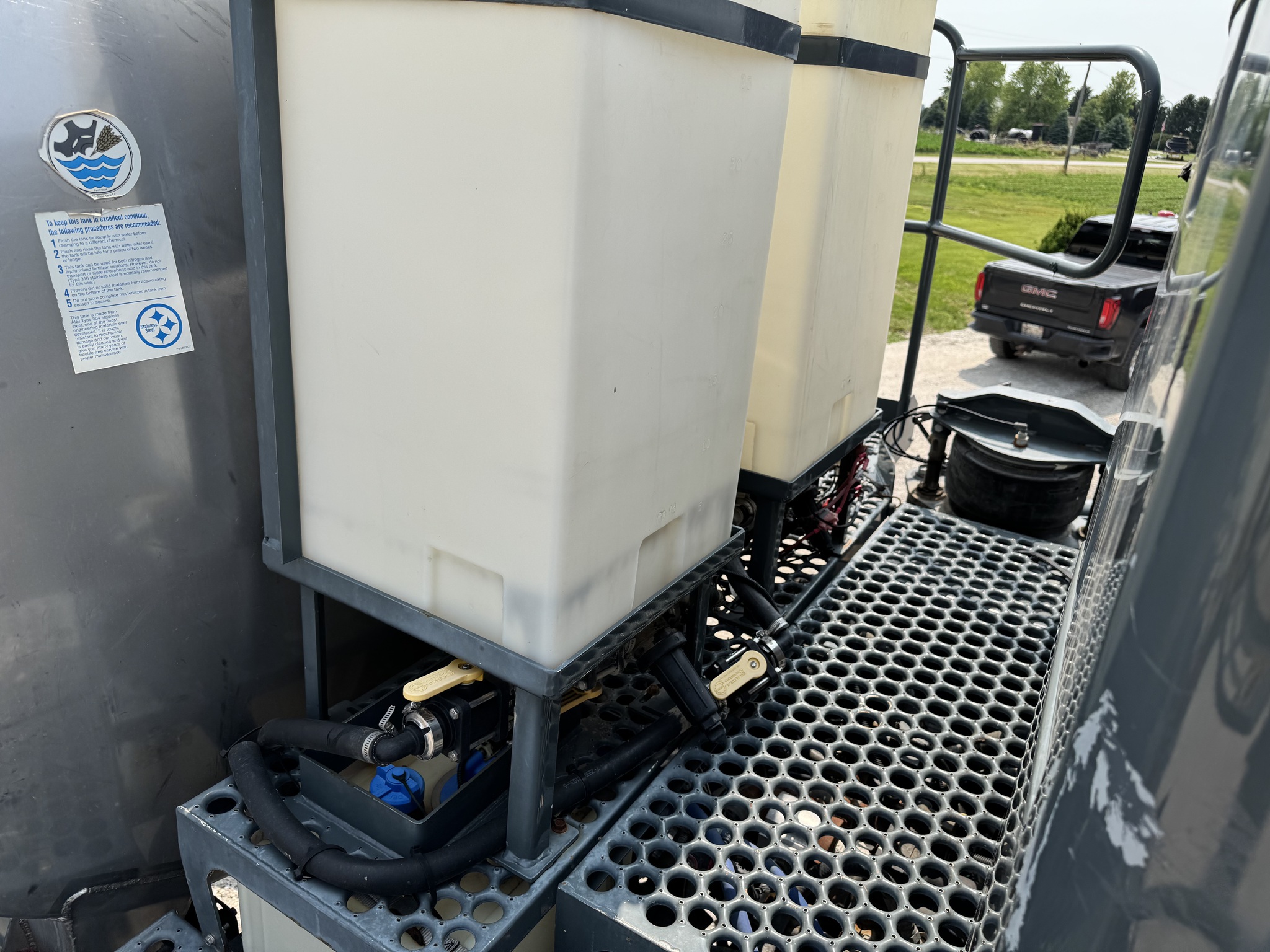  2015 Hagie STS12 at Heritage Tractor in Pontiac, IL