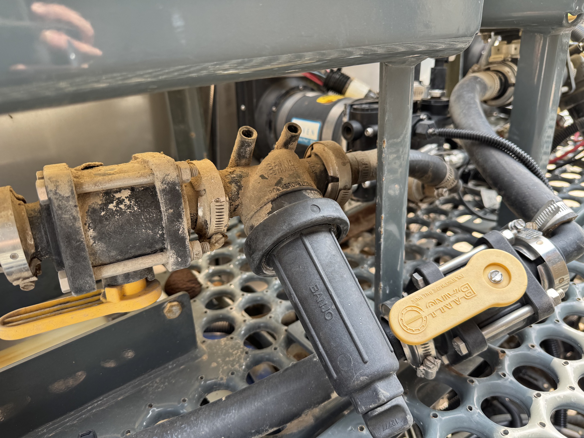  2015 Hagie STS12 at Heritage Tractor in Pontiac, IL