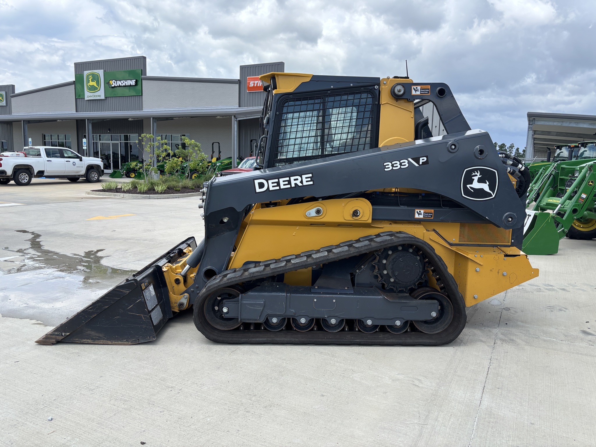 2024 John Deere 333 P Image 2