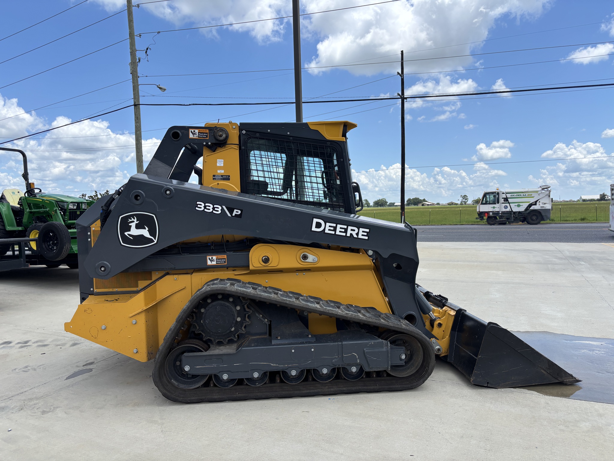 2024 John Deere 333 P Image 6