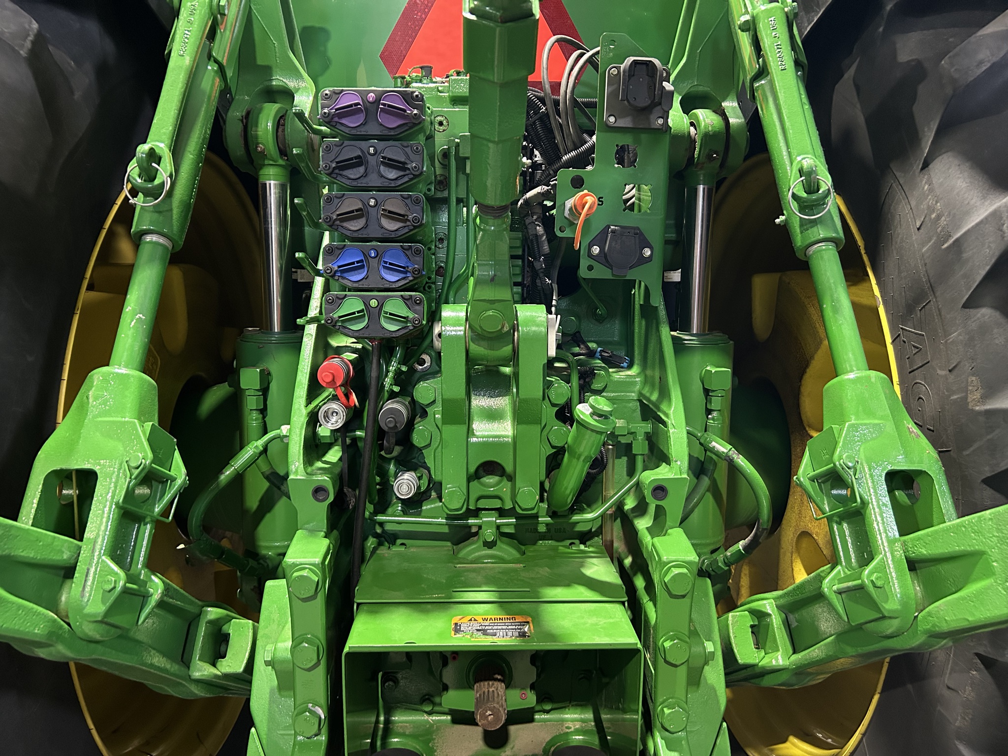 2018 John Deere 8370R Image 7