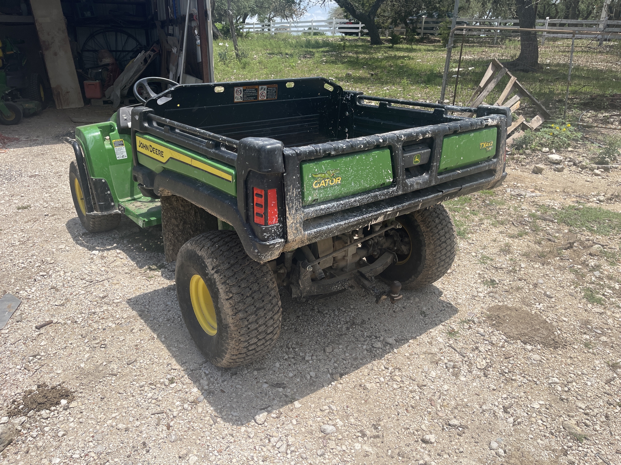 2021 John Deere Tx Turf Image 9