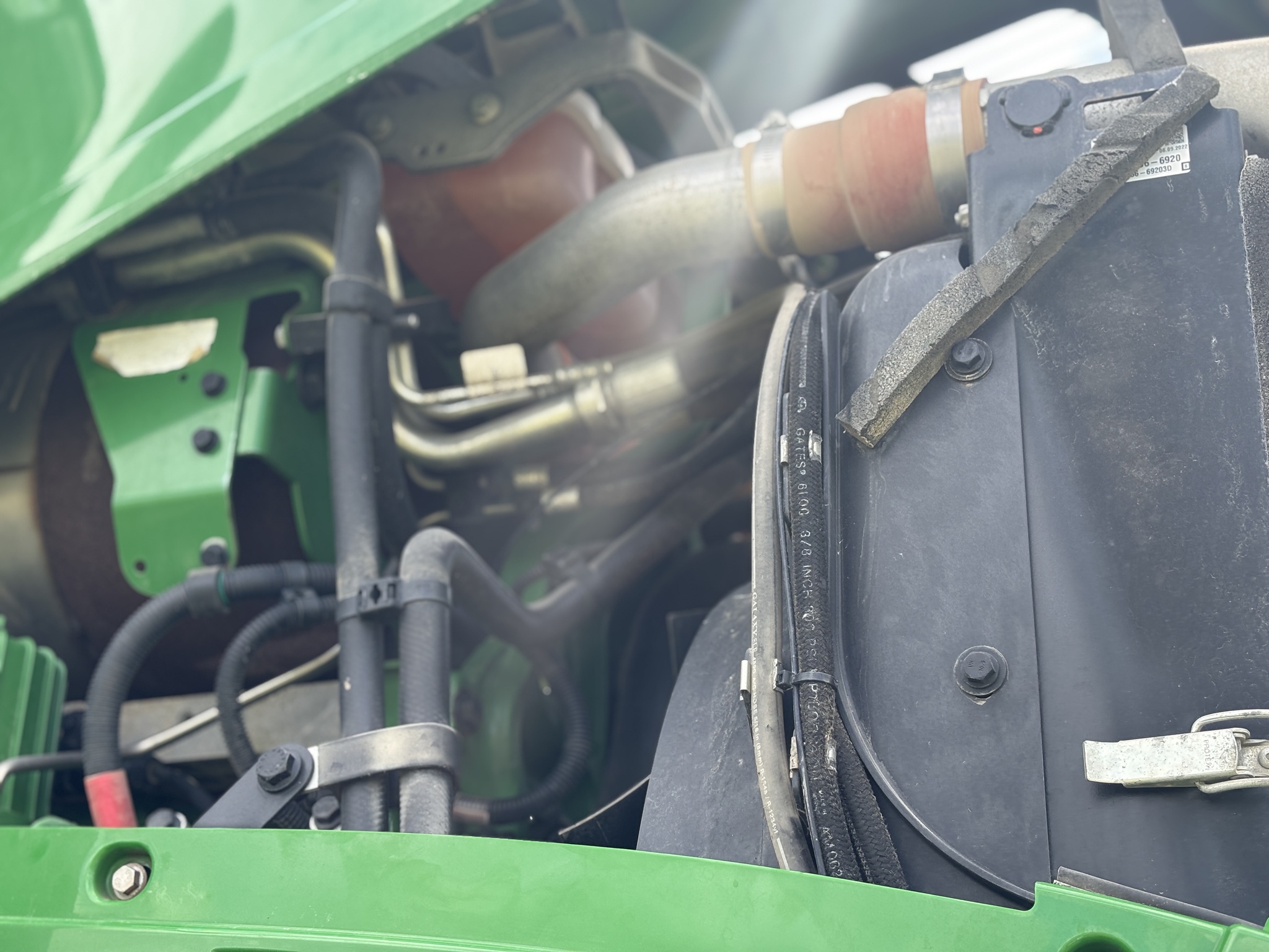 Used 2023 John Deere 600R Self Propelled Sprayers at Koenig Equipment in Greenfield, IN - PhotoXL17