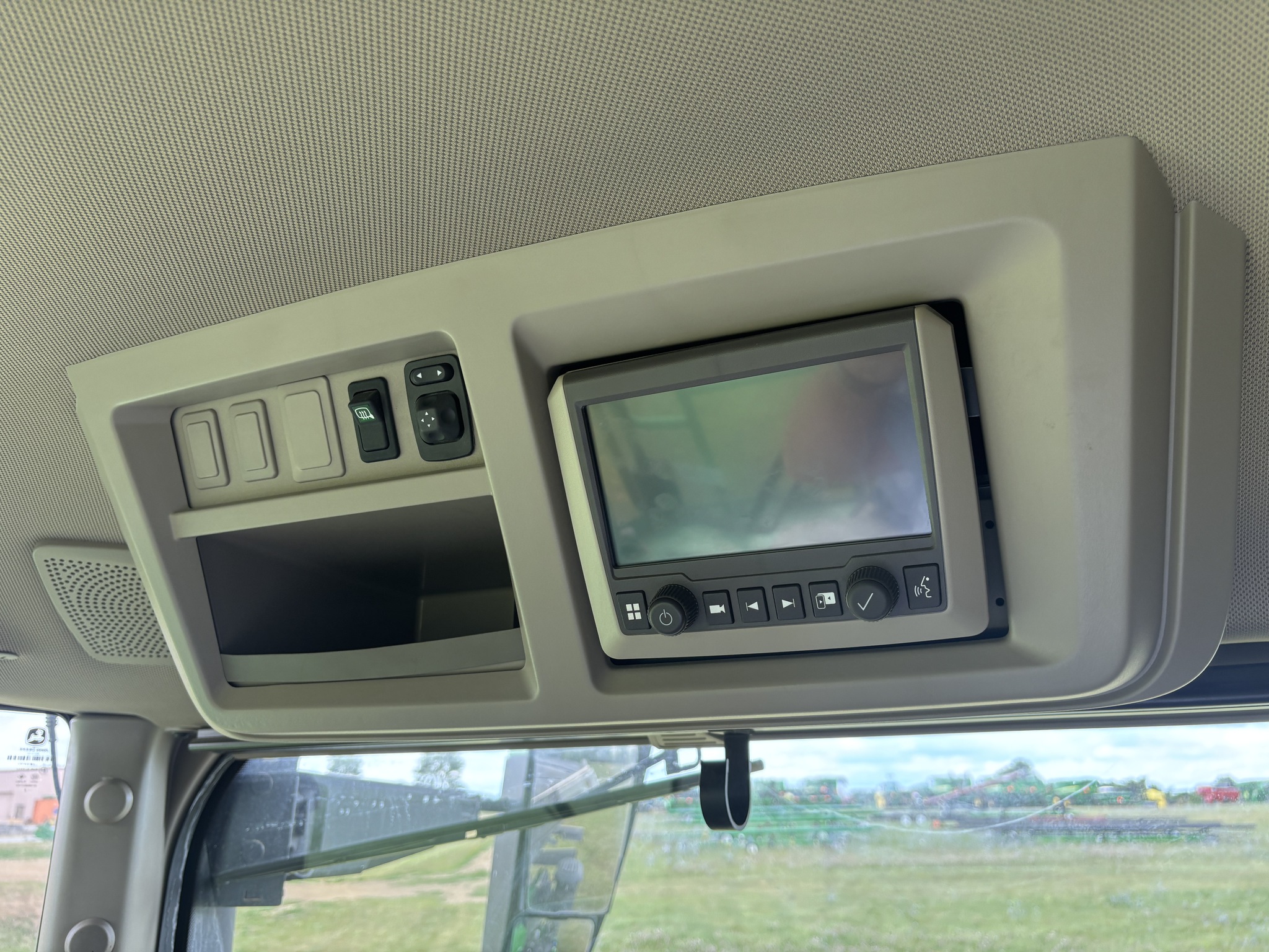 Used 2023 John Deere 600R Self Propelled Sprayers at Koenig Equipment in Greenfield, IN - PhotoXL43