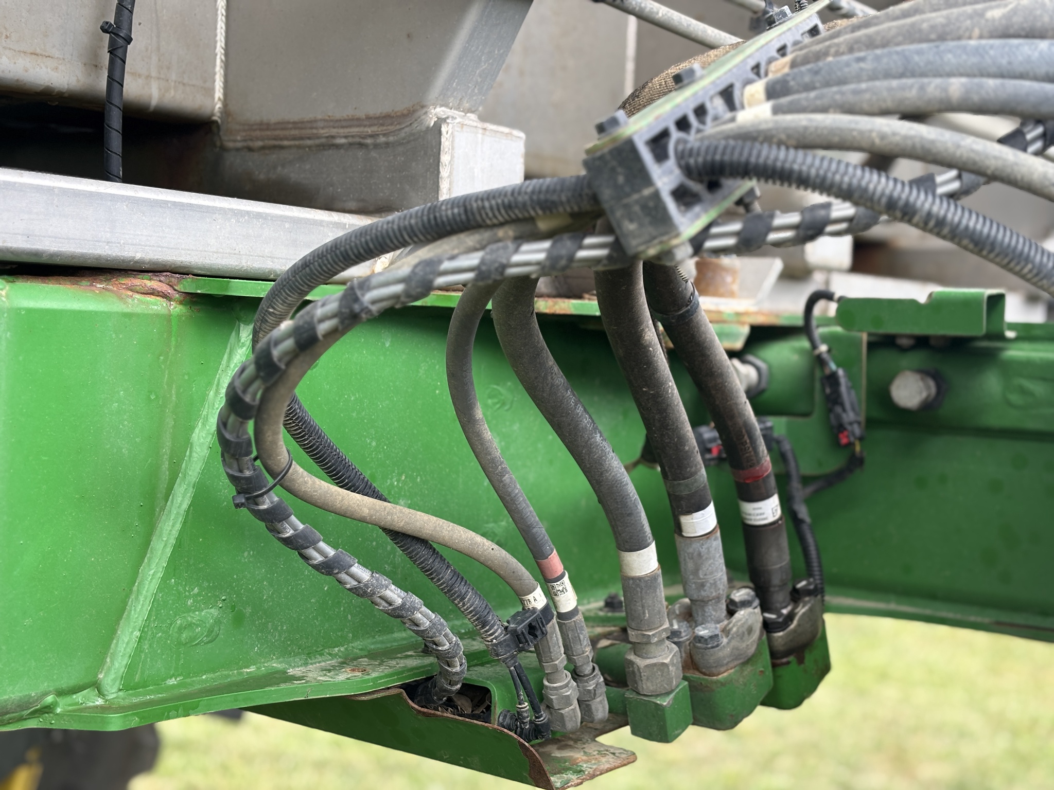 Used 2023 John Deere 600R Self Propelled Sprayers at Koenig Equipment in Greenfield, IN - PhotoXL21