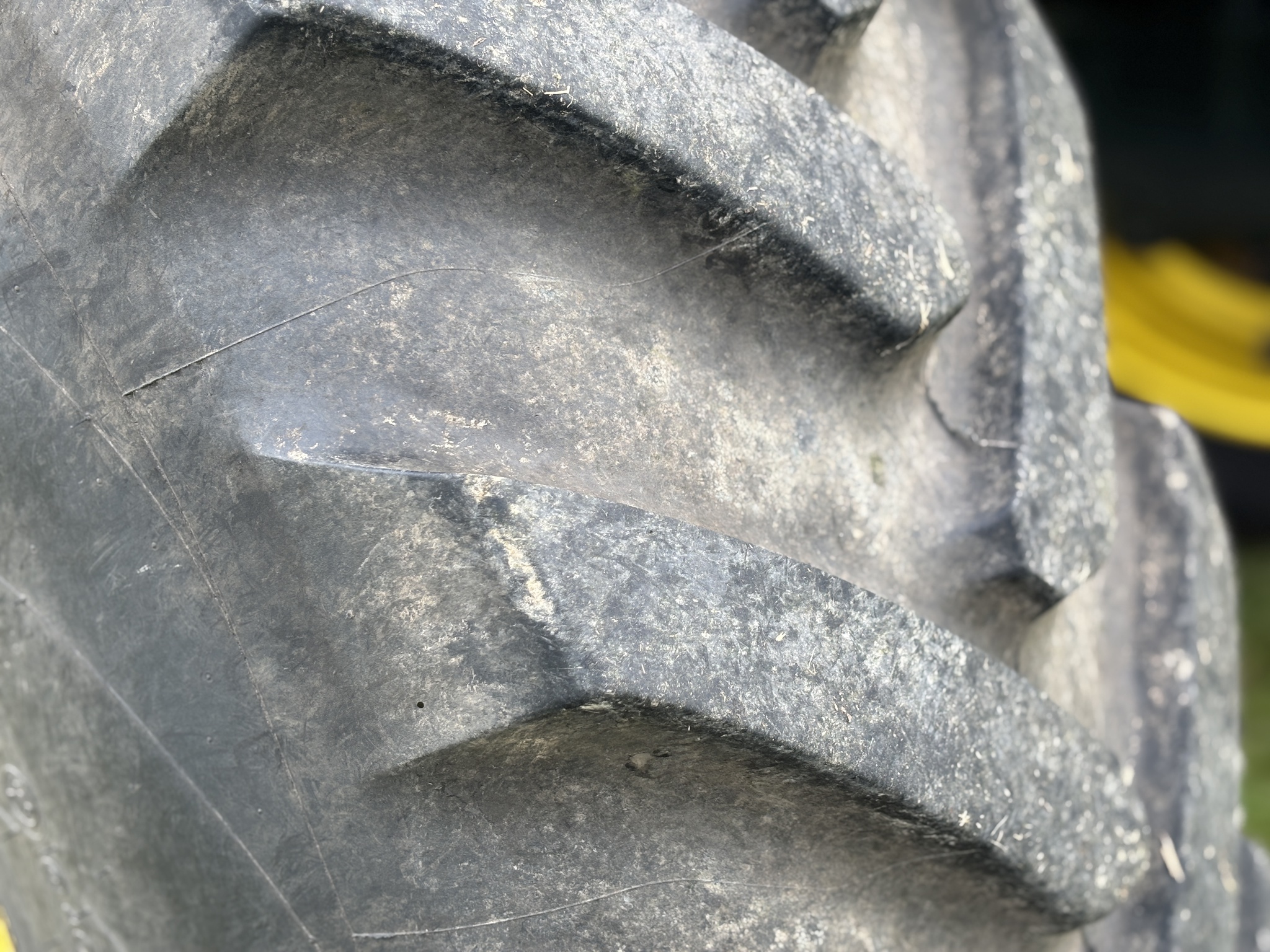 Used 2023 John Deere 600R Self Propelled Sprayers at Koenig Equipment in Greenfield, IN - PhotoXL40