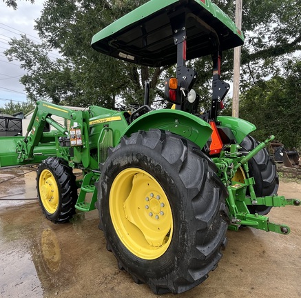 2018 John Deere 5075E Photo 5