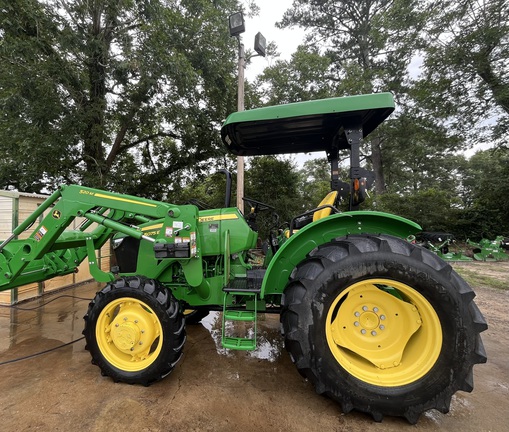 2018 John Deere 5075E Photo 6