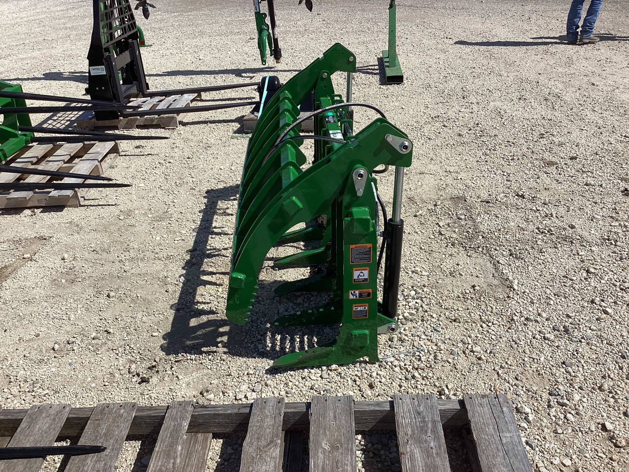 2025 Frontier AV56G Image 1