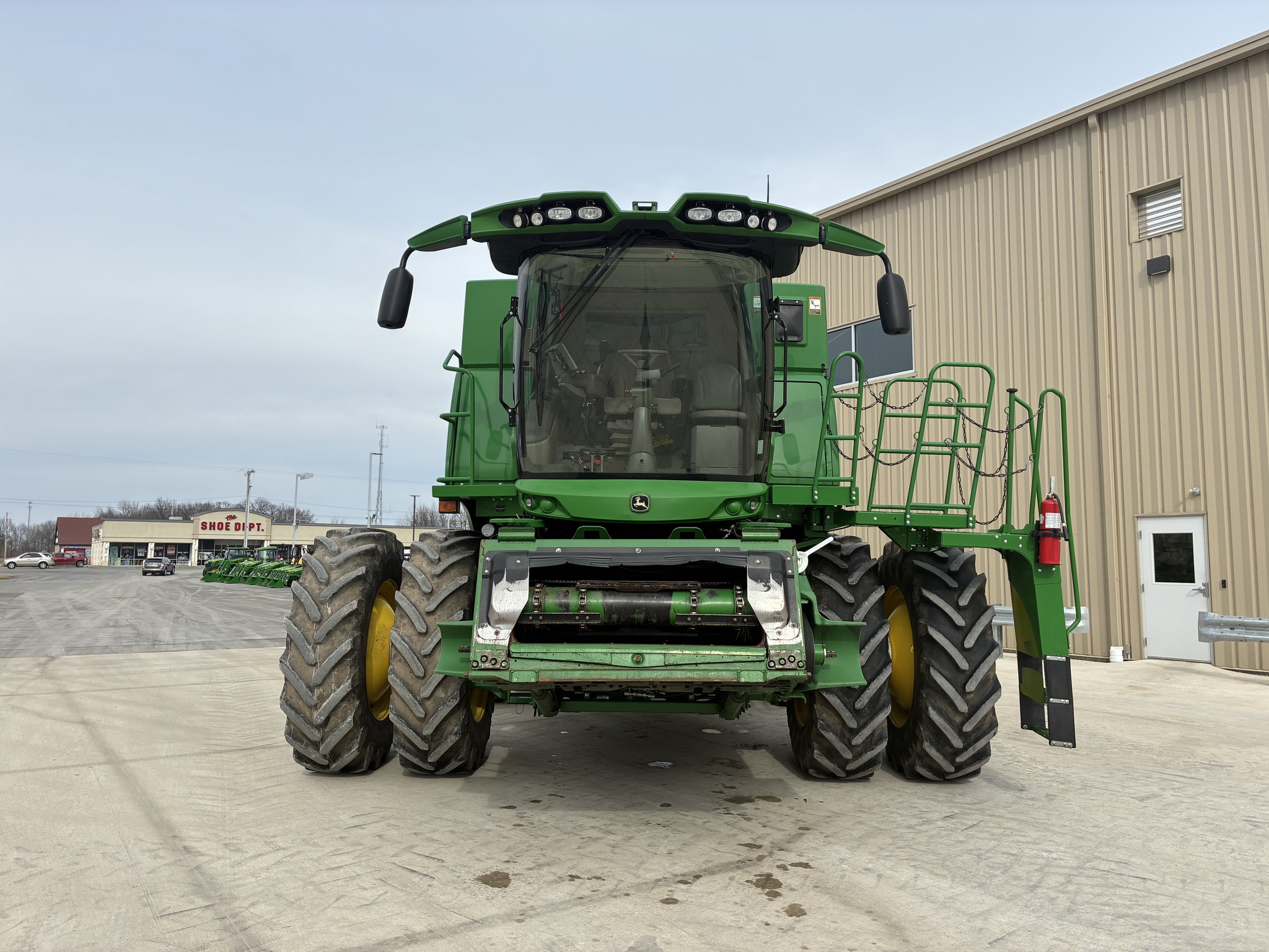 2015 John Deere S680 Image 8