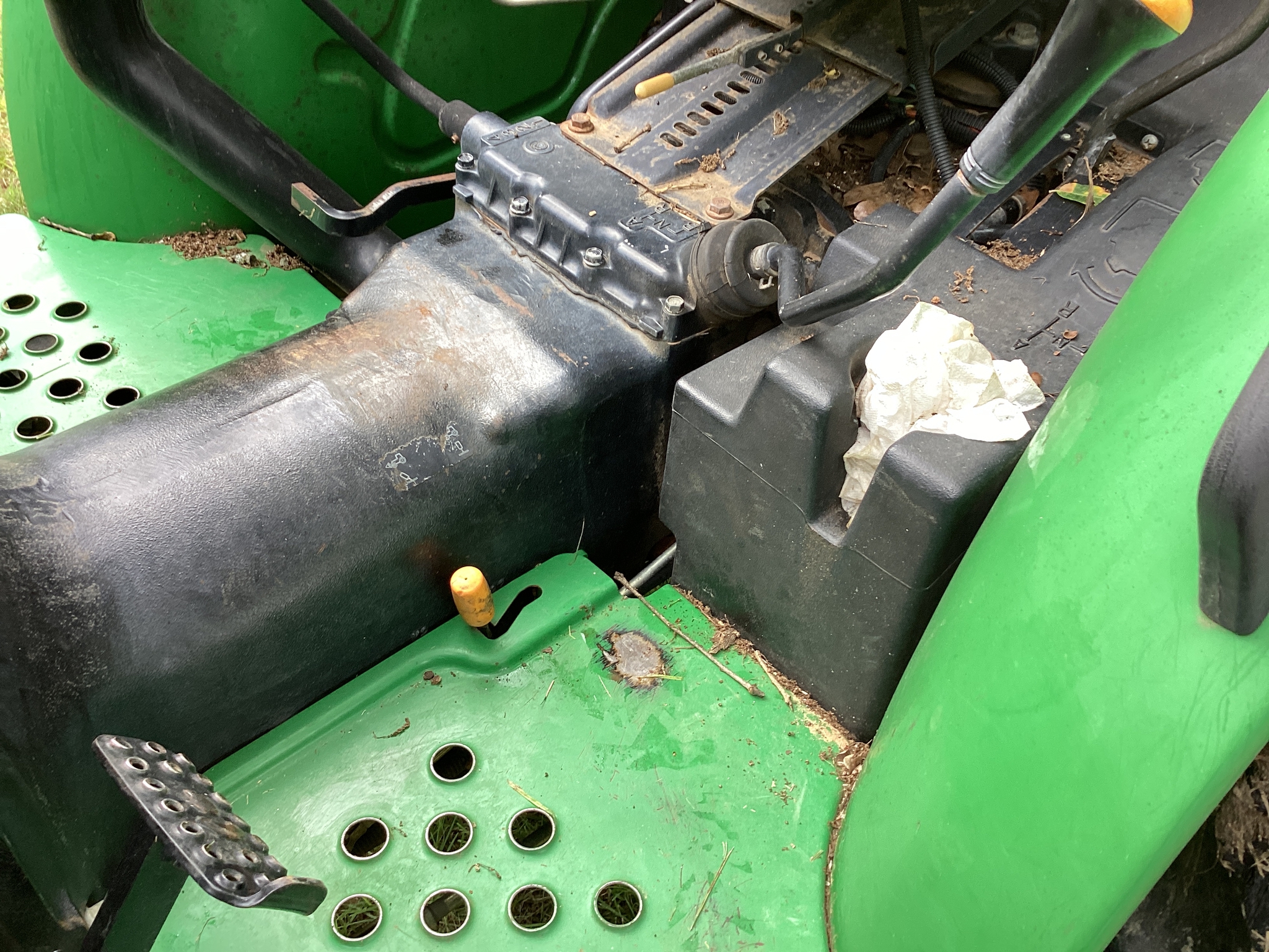 2003 John Deere 5205 Image 12