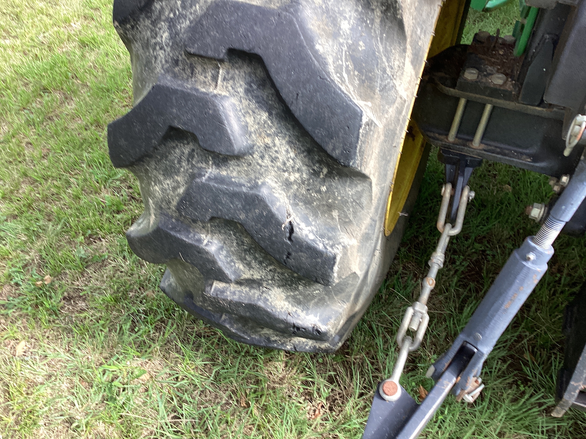 2003 John Deere 5205 Image 18