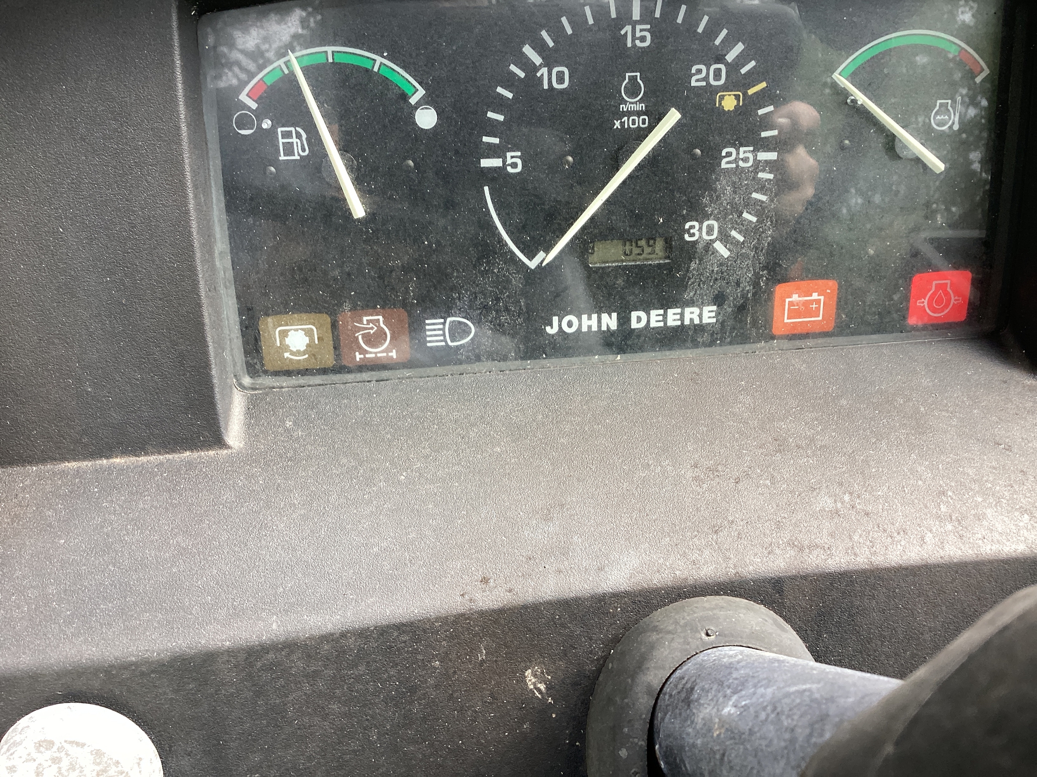 2003 John Deere 5205 Image 6