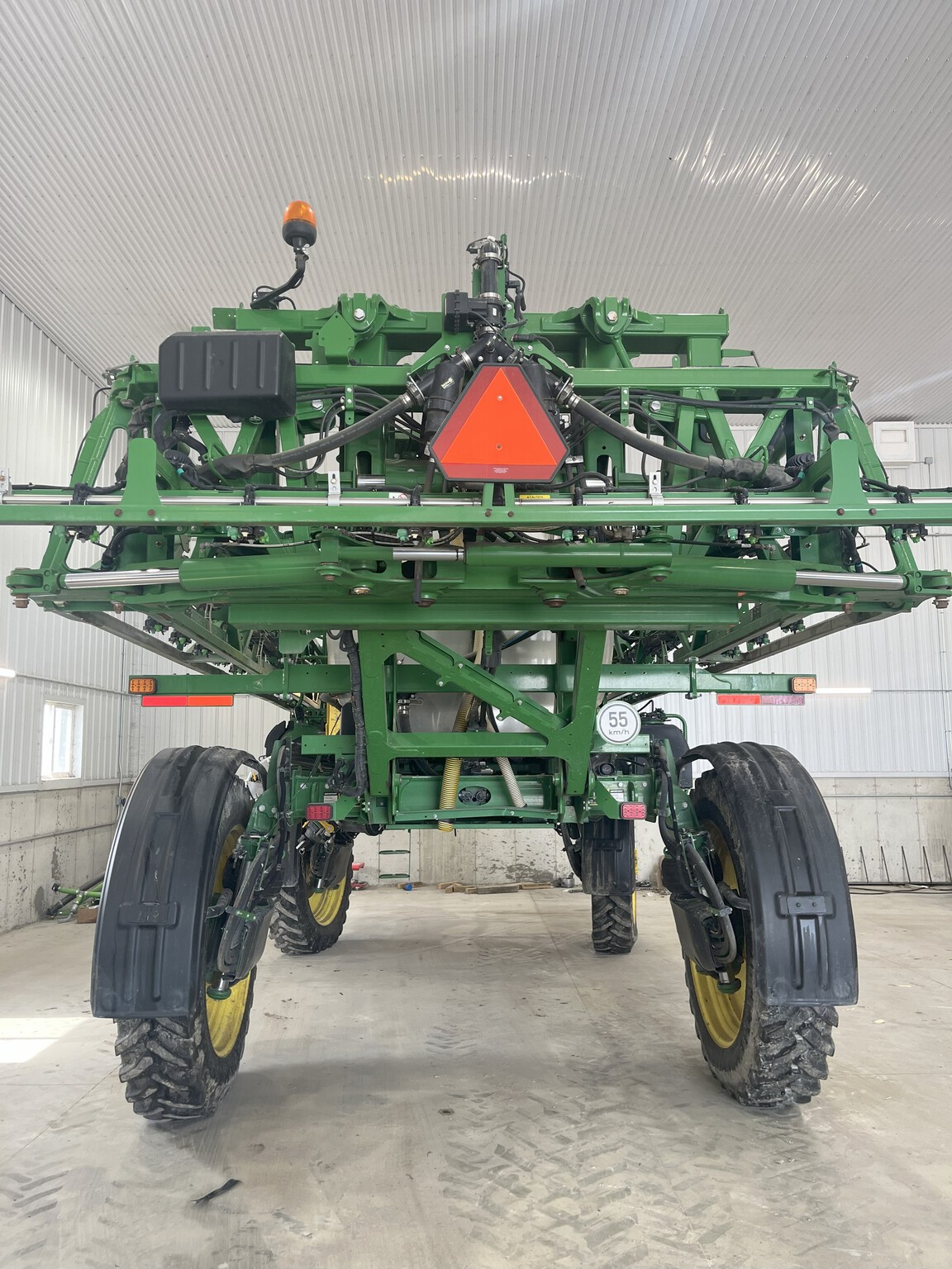 2019 John Deere R4044 Image 3
