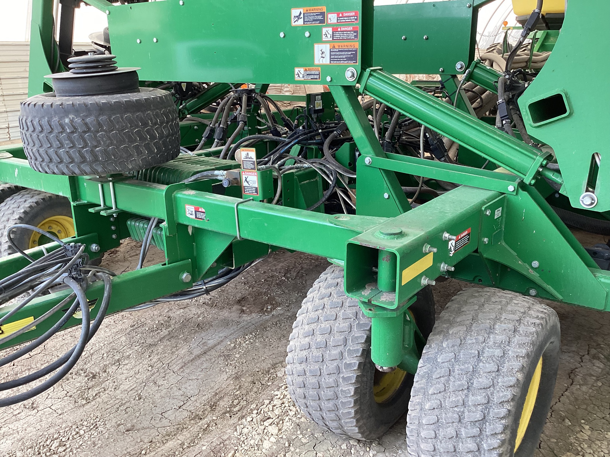 2017 John Deere 1890 Image 24
